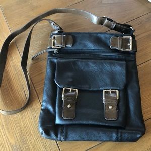 Gorgeous cross body bog in black with brown trim